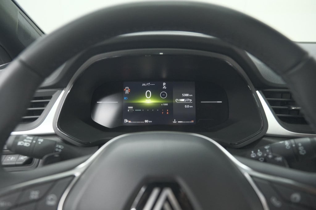 Renault Captur mild hybrid 160 evolution | camera | apple carplay | stoelve