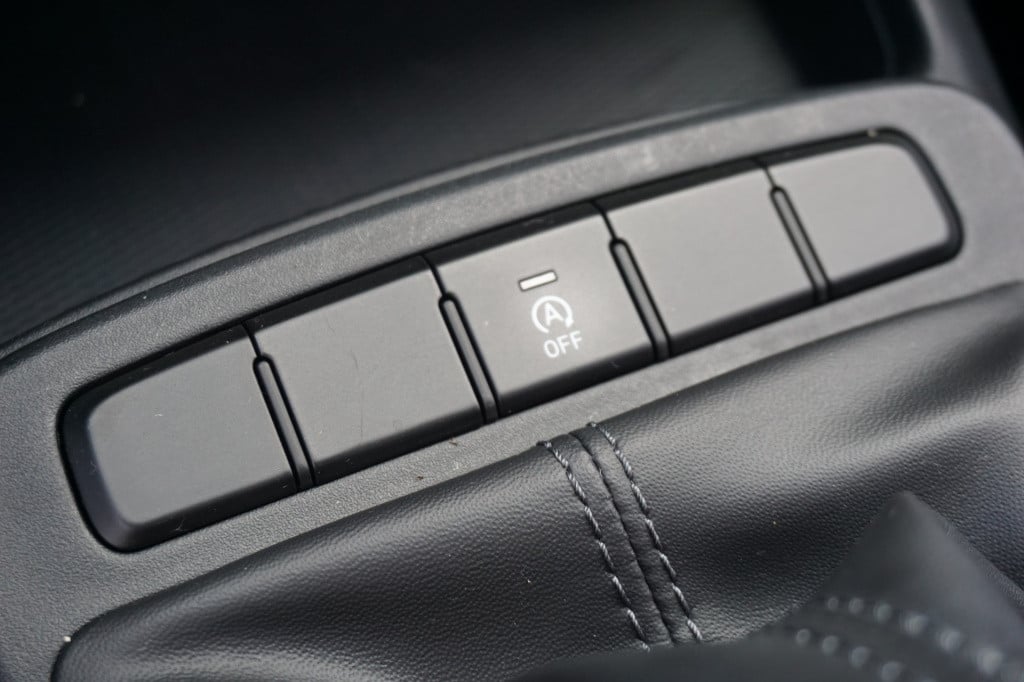 Hyundai I 10 1.0 comfort airco / cruise / carplay / lane ass. / elektr. ram
