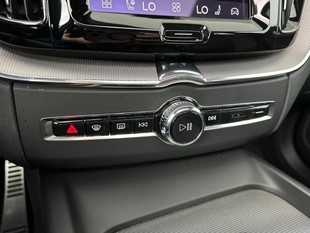 Volvo XC60 t6 398pk recharge r-design| pano| trekhaak| adap.cruise| leder| 