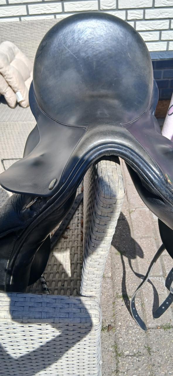 17 inch dressuurzadel leder