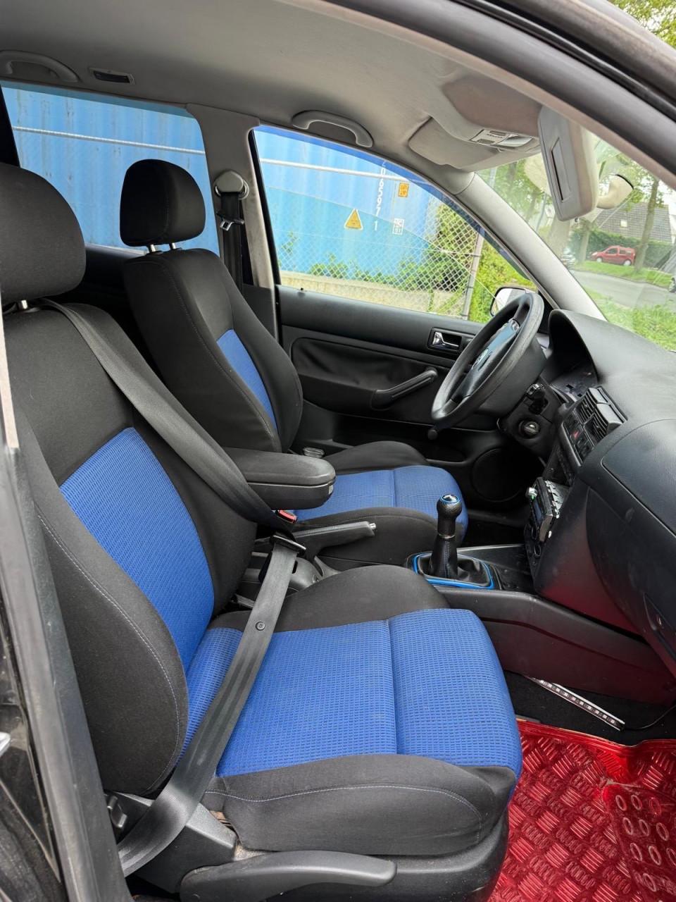 Volkswagen Golf 1.6-16V Trendline sportlook