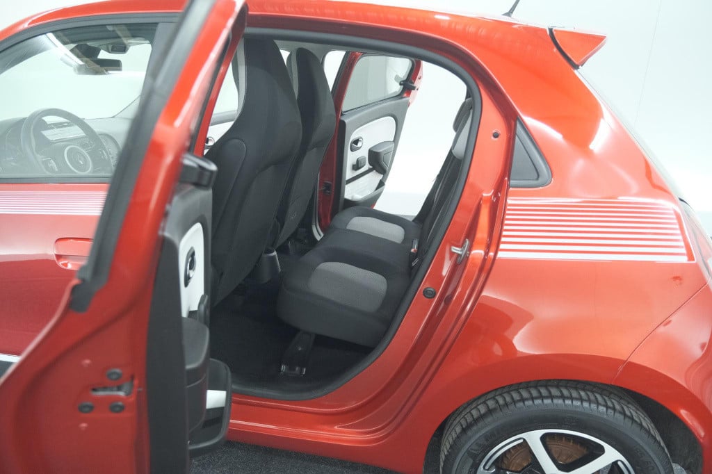 Renault Twingo sce 70 intens | parkeersensoren | cruise control | climate c