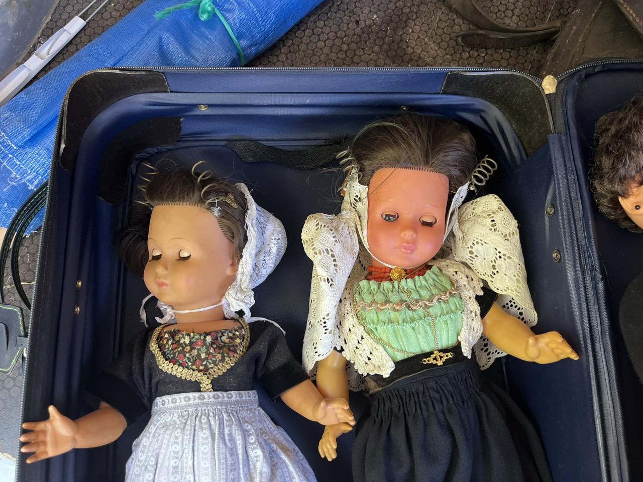 Klederdracht poppen 5 stuks