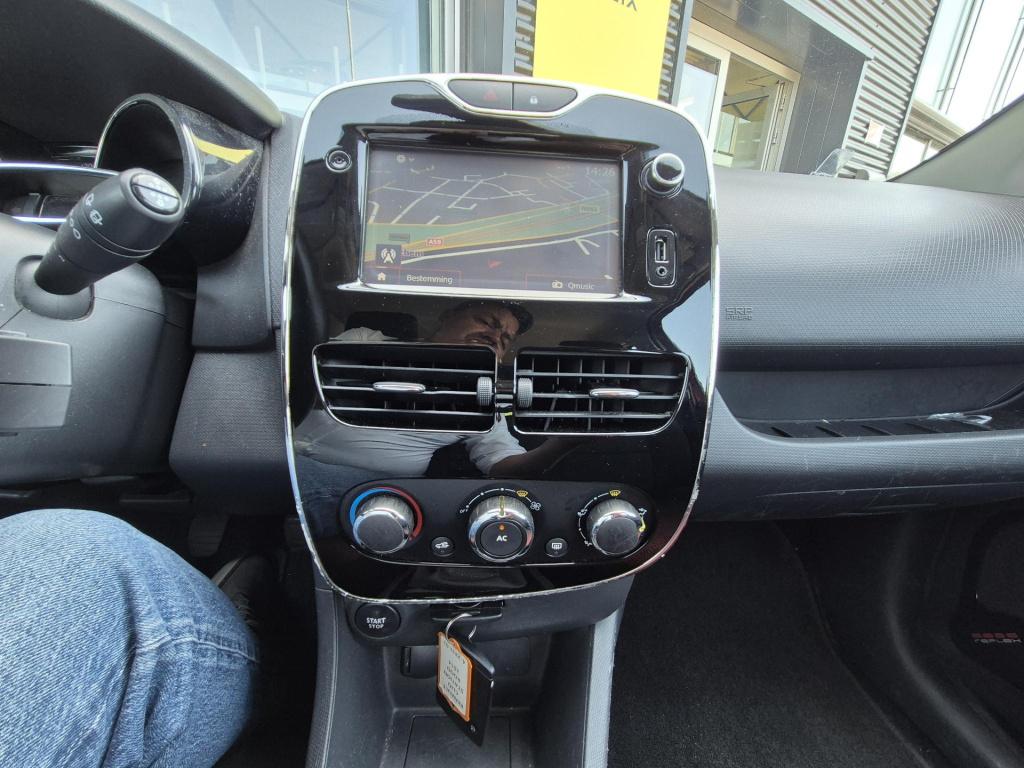 Renault Clio estate 0.9 tce expression all season, airco, trekhaak, navi, p