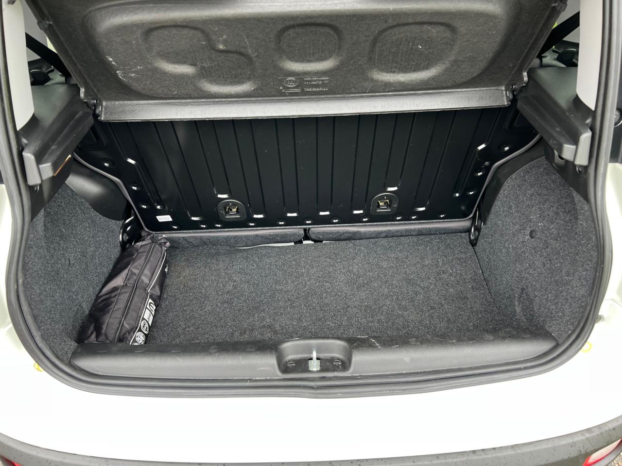 Fiat Panda Automaat, uit 2016 met 60.250 km.
