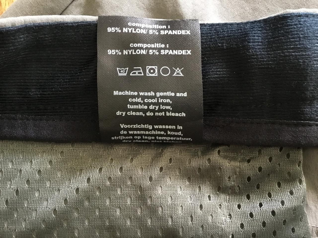 Korte Broek.  Nomad. Nieuw.