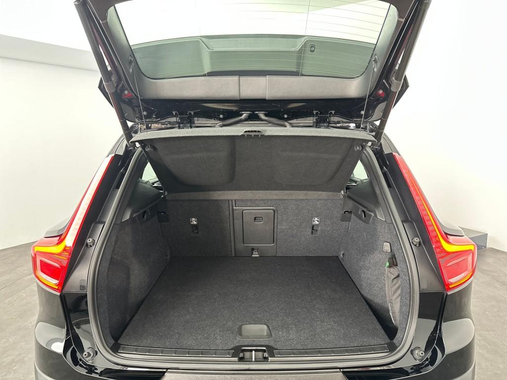 Volvo XC40 t5 262pk recharge r-design| camera| keyless| dab+