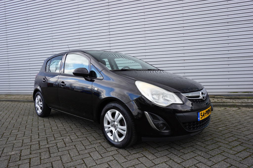Opel Corsa 1.3 cdti ecoflex s/s edition airco / navi / cruise / lm velgen /