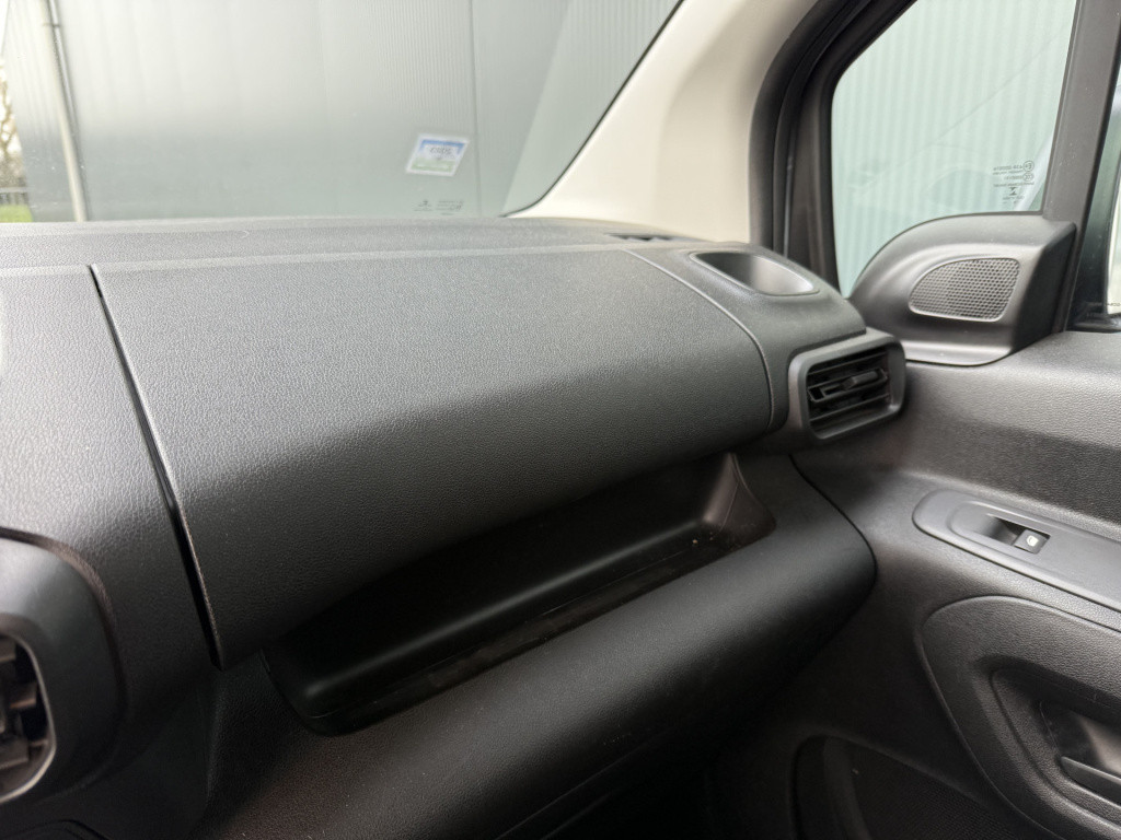 Citroen Berlingo 1.6 bluehdi 100pk driver bestelauto 3-zitter