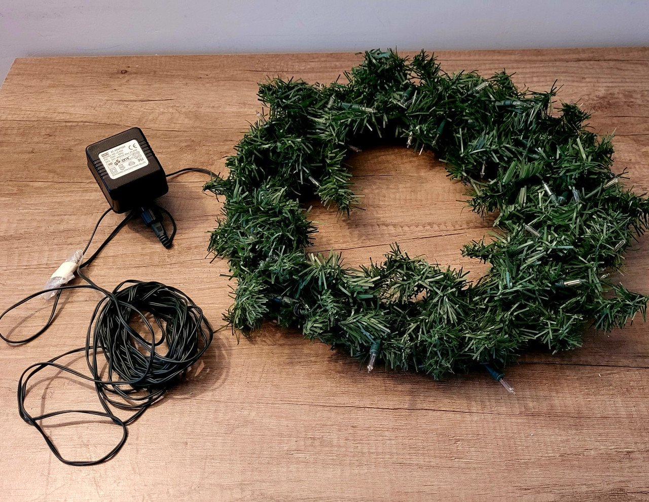 Vintage kerstkrans verlicht