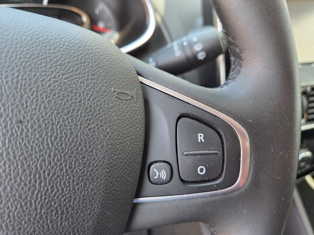 Renault Clio 0.9 tce limited | navi | keyless | parkeer sensoren