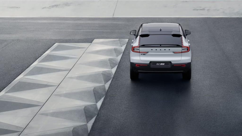 Volvo Ec40 extended range ultra dark europa
