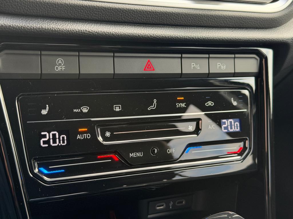 Volkswagen T-roc 1.5 tsi 150pk dsg r-line | camera | keyless | elek. achter