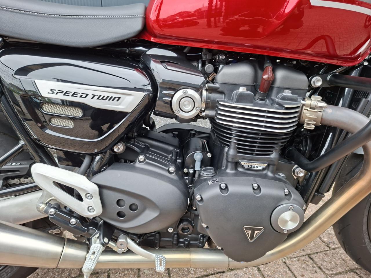 Triumph Speed Twin 1200