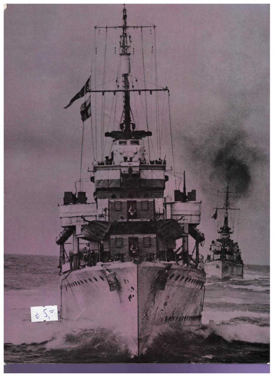 De Tweede Wereldoorlog, de strijd te land, ter zee en in de lucht.