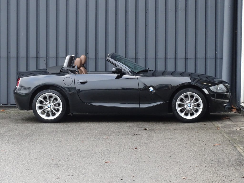 BMW Z4 roadster 2.0i anniversary | leder | pdc