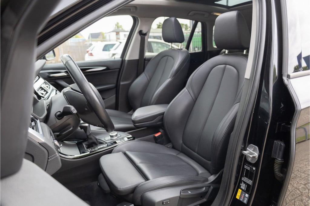 BMW X1 xdrive25e sport line ✅pano✅navipro✅sportstoelen
