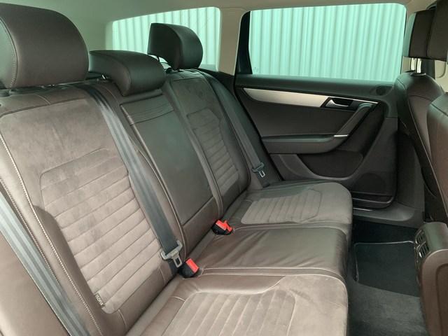 Volkswagen Passat variant 1.6 tdi highline | navi | alcantara | stoelverwar
