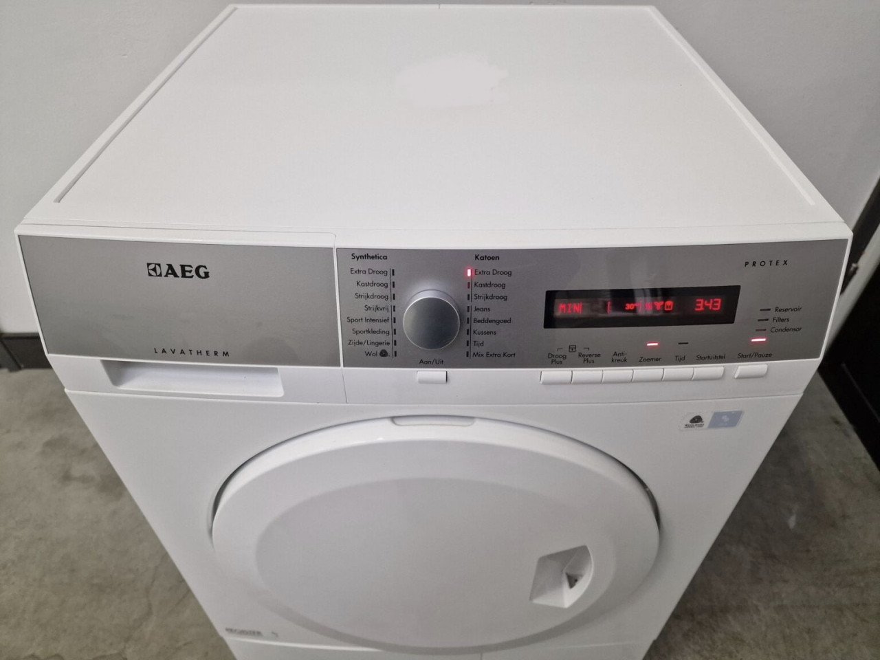 AEG warmtepompdroger 7 kg A+ weinig gebruikt. Schoon en fris