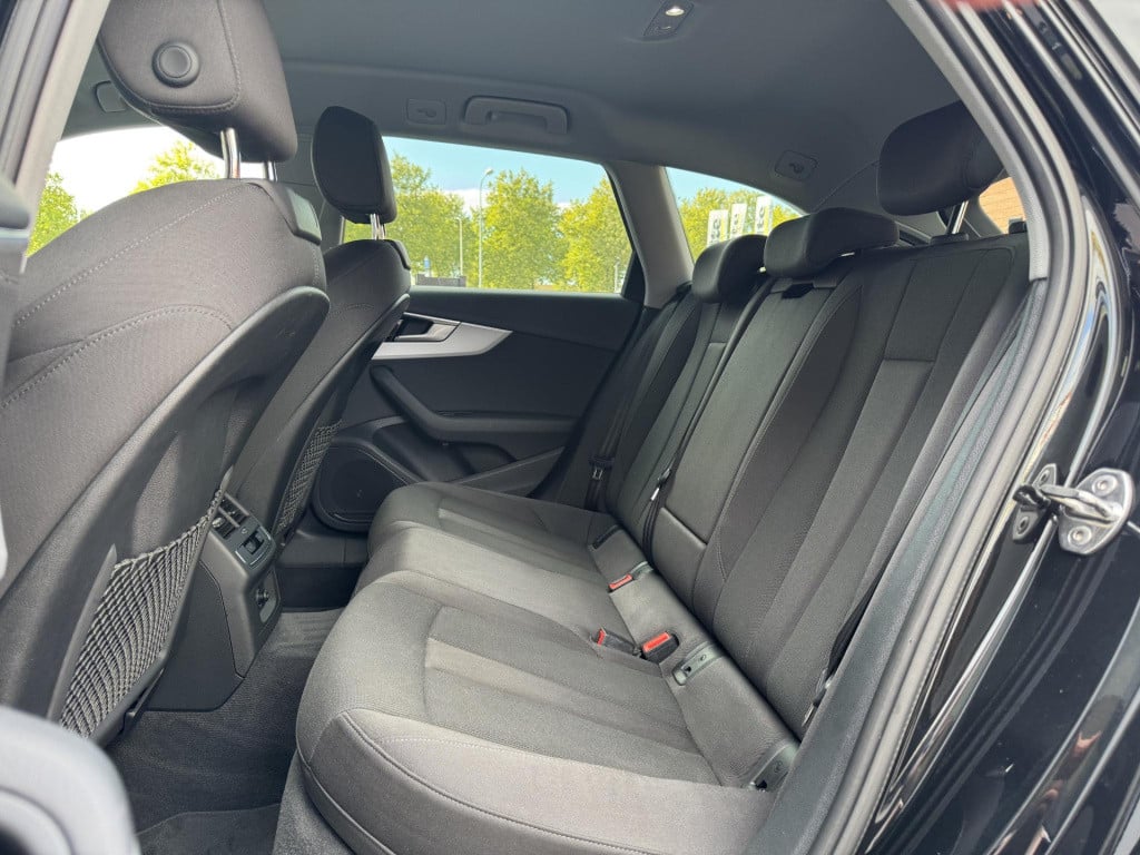 Audi A4 avant 35 tfsi advanced edition nl-auto, uitklapbare trekhaak | spor