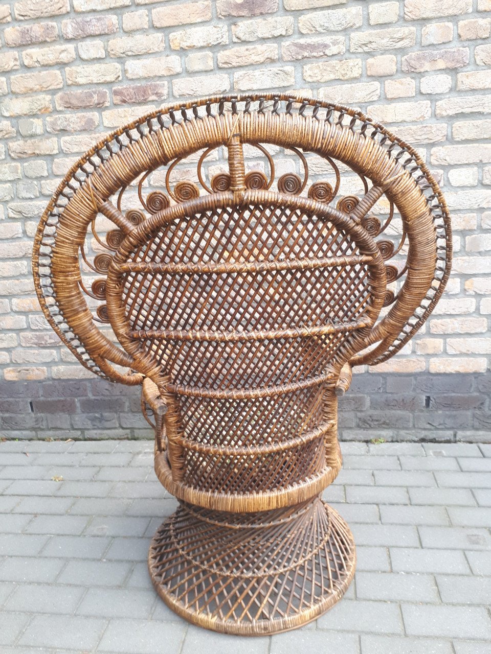 Authentieke vintage pauwenstoel