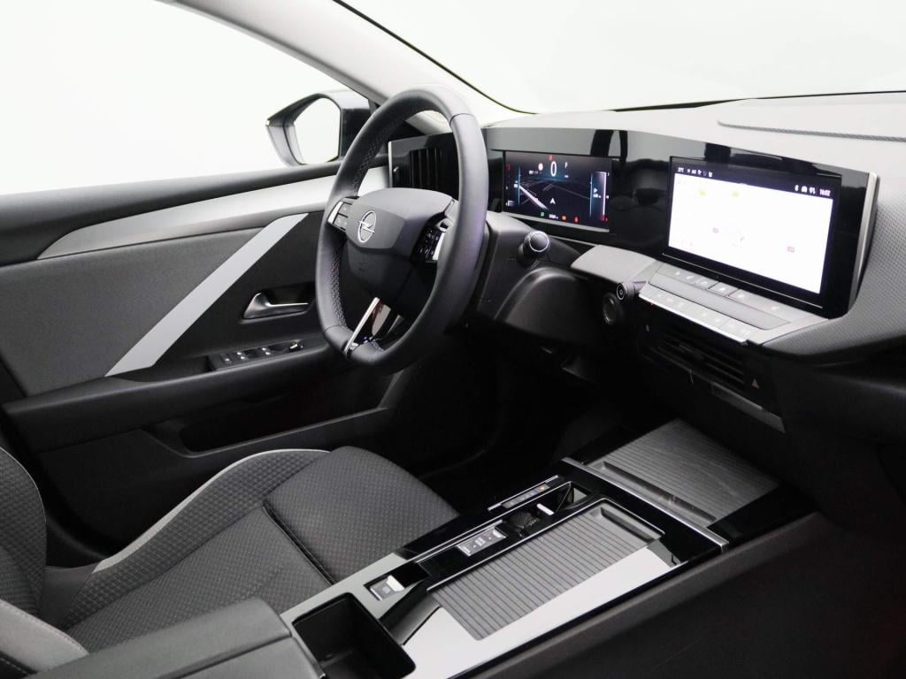 Opel Astra 1.2t business edition | 130 pk | automaat | camera | navigatie |