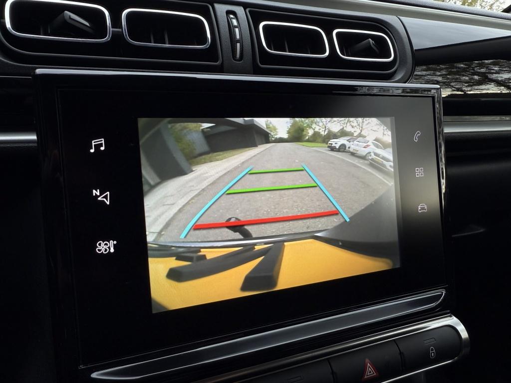 Citroen C3 1.2 pt s&s shine // automaat // trekhaak //