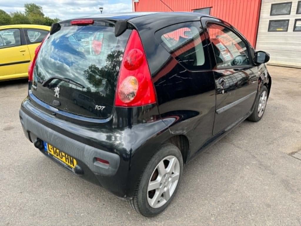 Peugeot 107 1.0-12v xr
