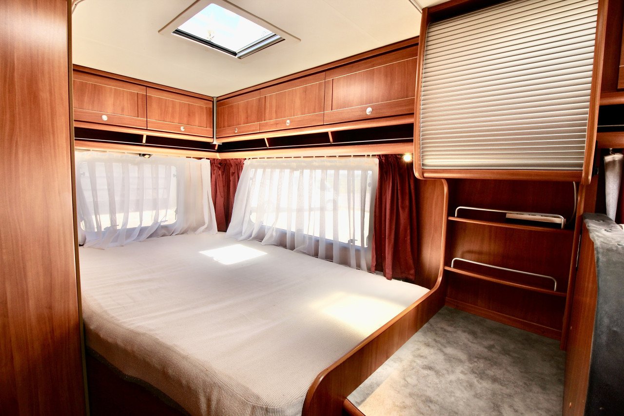 Dethleffs Advantage T6541 Vast bed, veel binnen-en kastruimte, zéér netjes