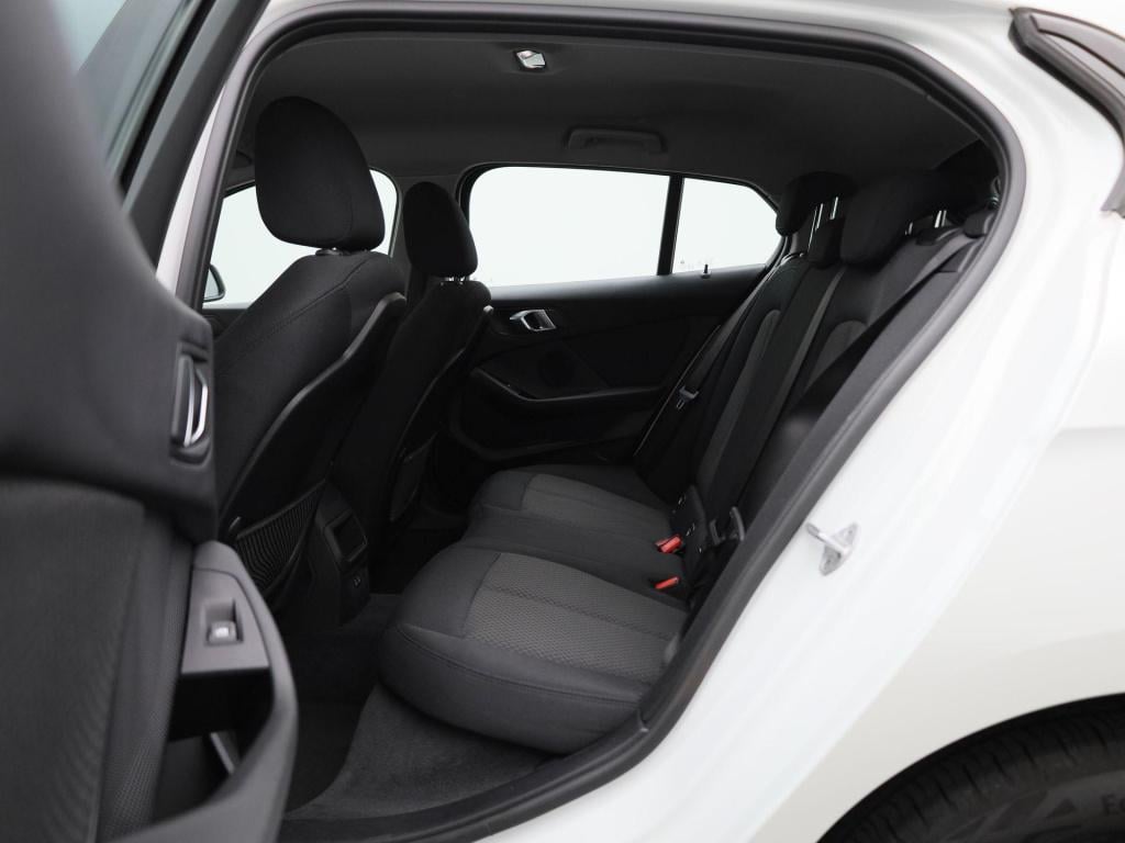 BMW 1 Serie 118i executive | navigatie | climate control | parkeer sensoren