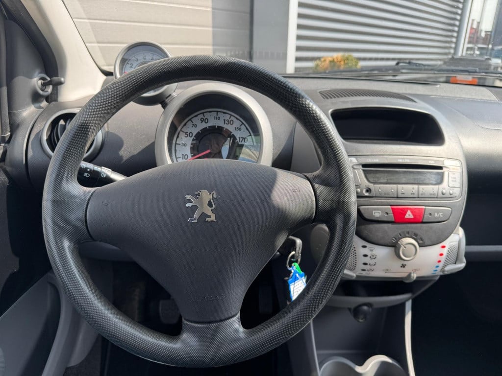 Peugeot 107 1.0-12v xs/nap/apk/airco