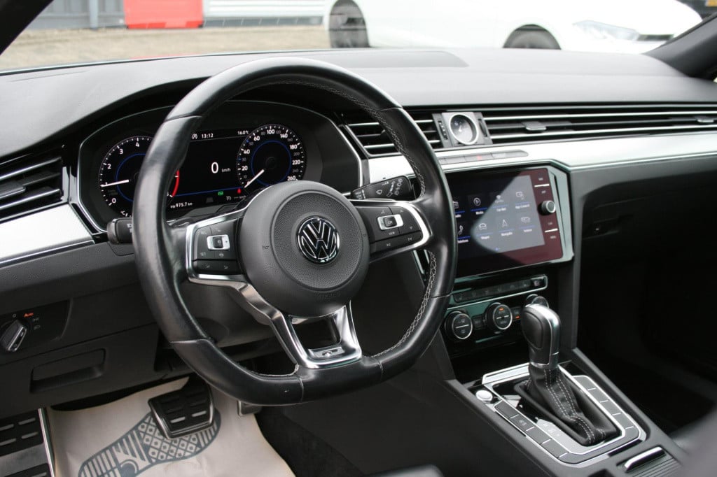 Volkswagen Passat variant 1.5 tsi highline business r