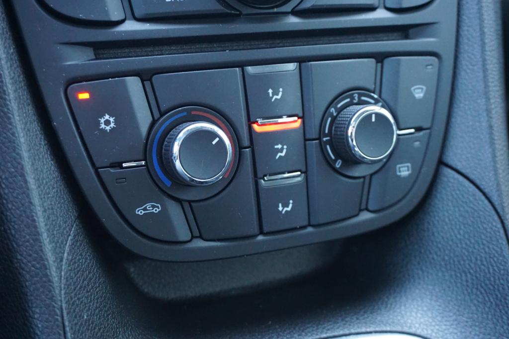 Opel Meriva 1.4 turbo edition airco / cruise / parkeersens. / trekhaak / lm