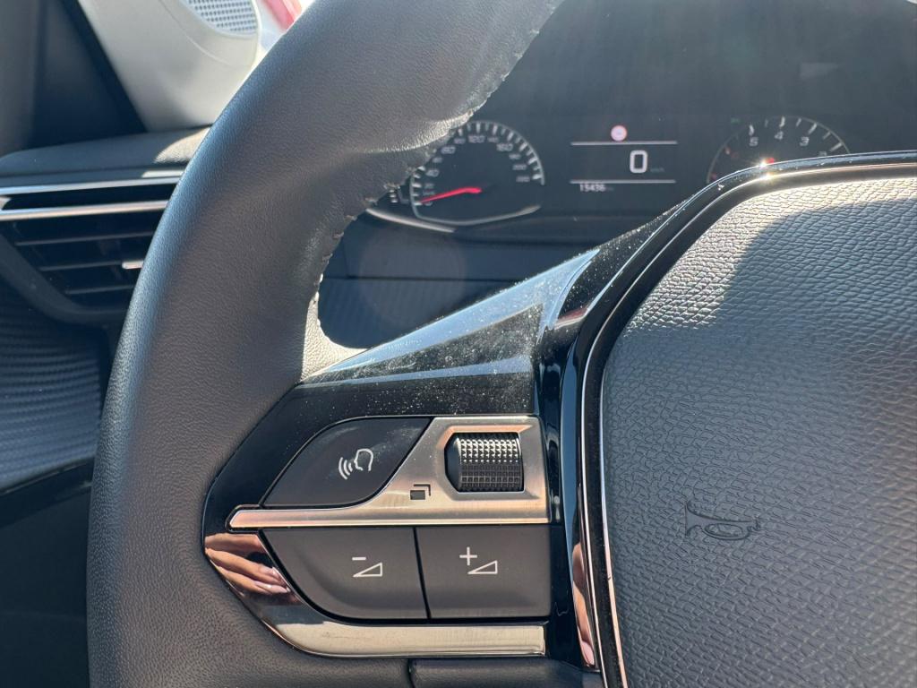 Peugeot 208 1.2 puretech 100 allure