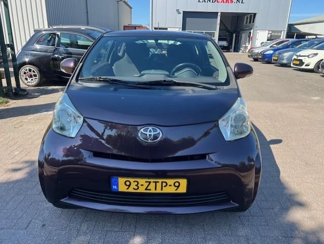 Toyota Iq 4 zitplaatsen 1.0 vvti comfort