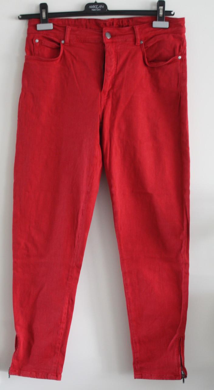 Rode spijkerbroek  maat 42
