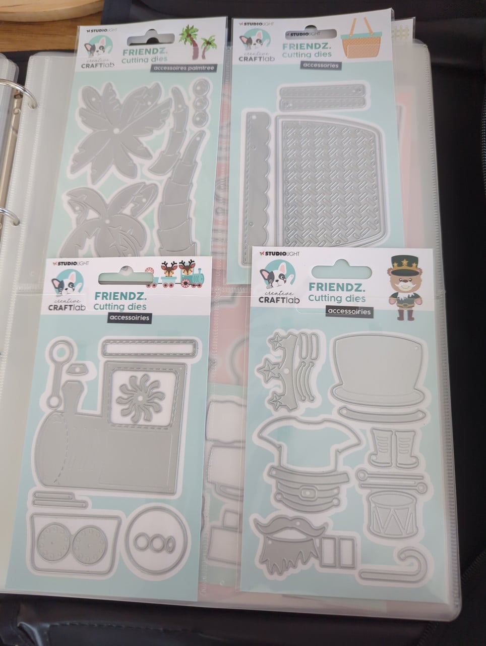 Snijmallen map compleet: waarde van minimaal 400 euro