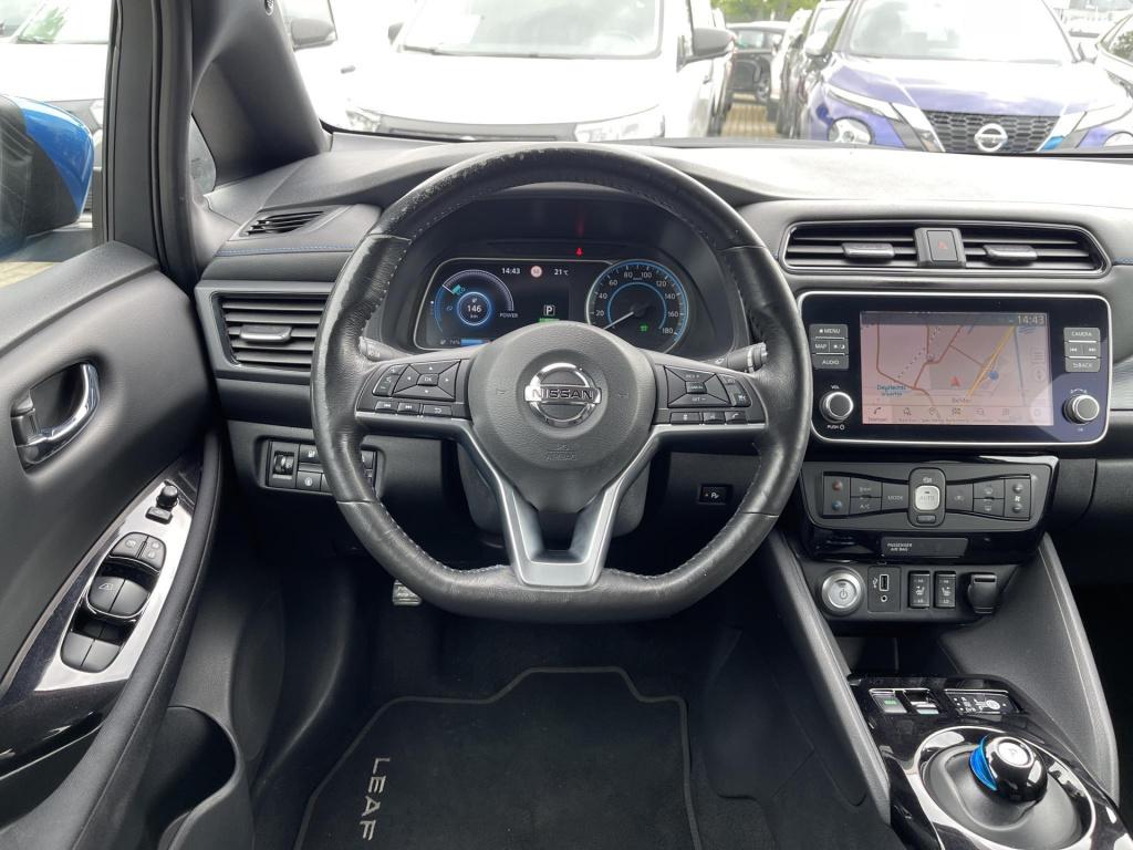 Nissan Leaf n-connecta 40 kwh soh 84% | navigatie | 360° camera | stuur- + 