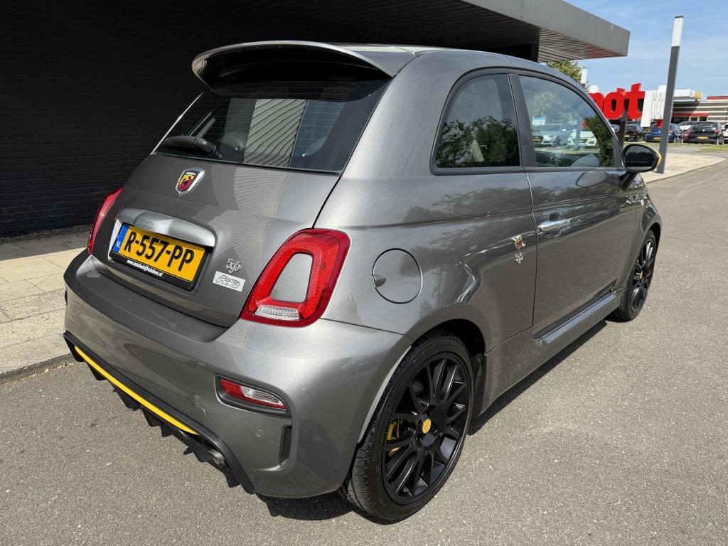 Fiat 500 1.4 t-j ab 595 pista // sabelt carbon stoelen //