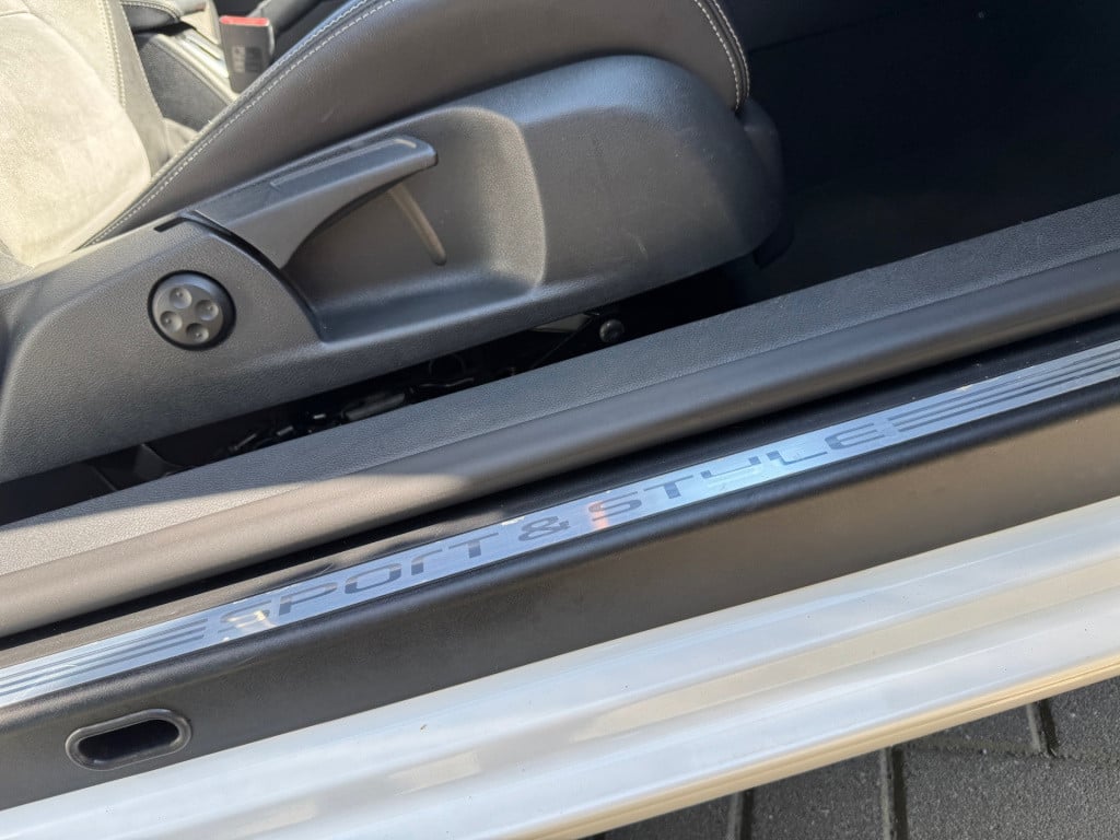 Volkswagen Eos 2.0 tsi highline * camera * keyless * cruise control * stoel