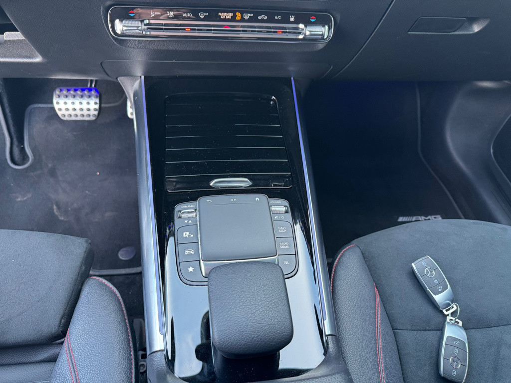 Mercedes-Benz Eqa 250 amg line 67 kwh automaat , night-pakket