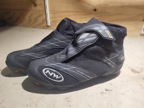 Fiets schoenen Northwave artic mt 42