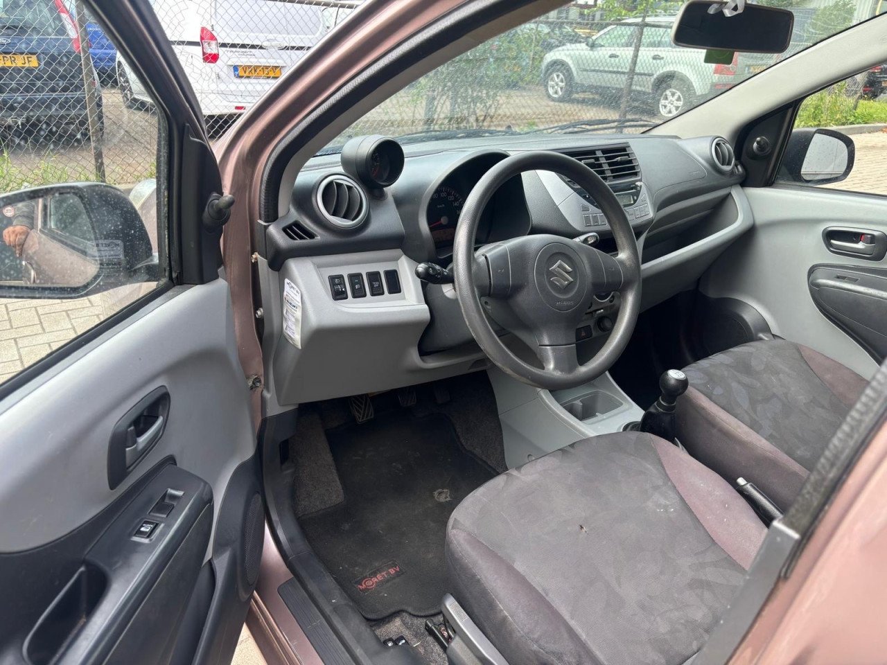 Suzuki Alto 1.0Exclusive 106.510km Vol Jaar Apk