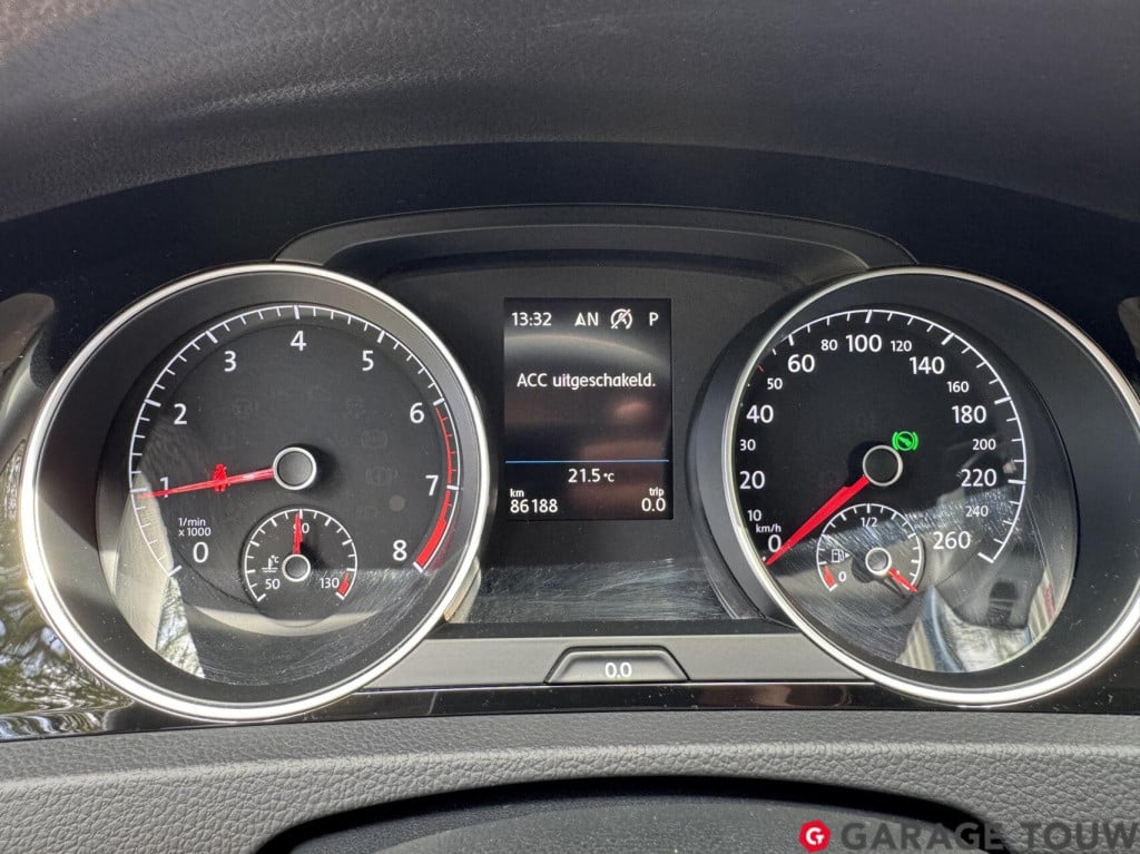 Volkswagen Golf 1.5 tsi highline business r dsg 150pk