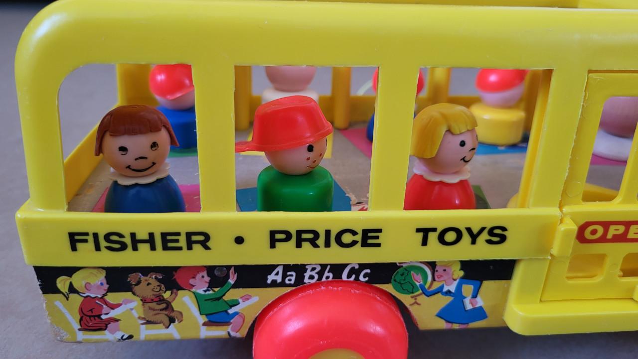 Vintage Fisher Price school bus uit 1965
