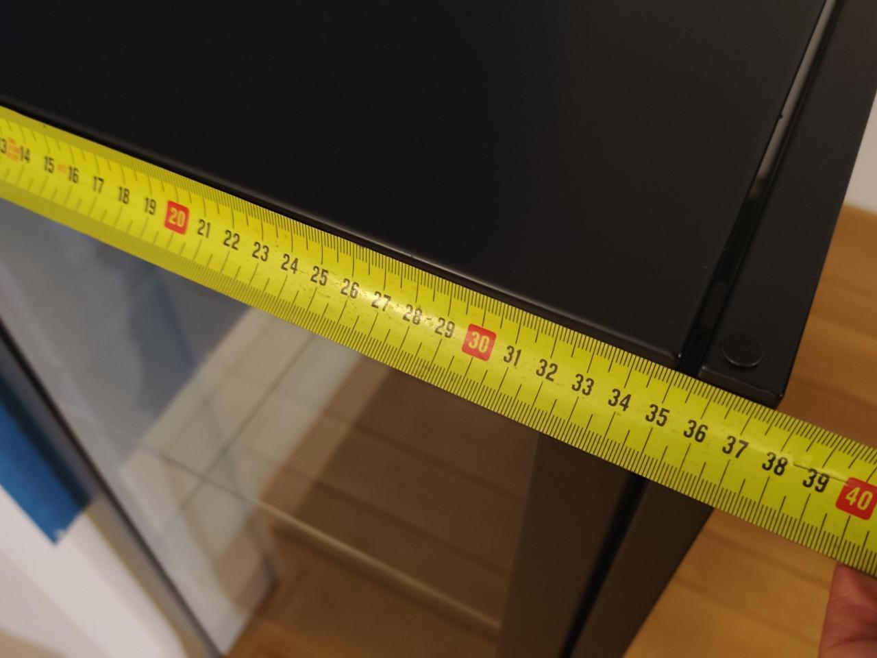 Zgan. Ikea Milsbo vitrinekast, zwart 101x100cm