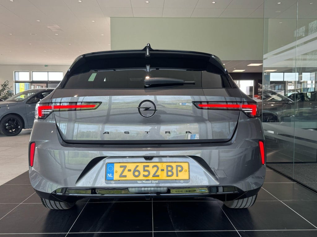 Opel Astra 1.2 turbo gs | automaat | navigatie | 360° camera | keyless entr