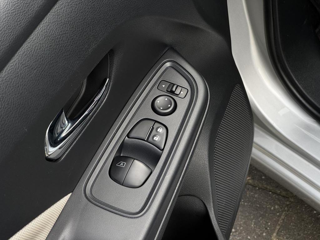 Nissan Micra 1.0 ig-t acenta