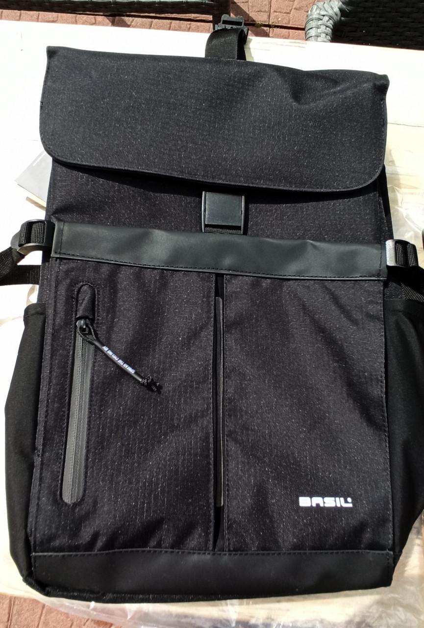 Fietstas Basil Move Schoudertas MIK Hooks 15L - Zwart