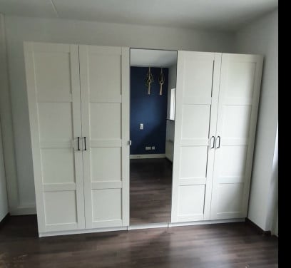 Grote Ikea PAX kast met spiegel